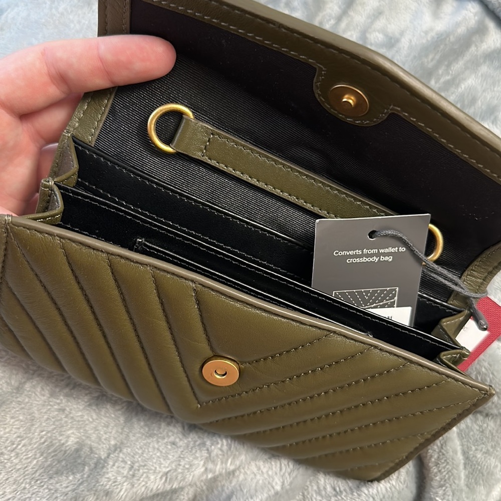 Brand new Vince Camuto Olive Wallet that can be converted to Crossbody bag - Picture 3 of 8